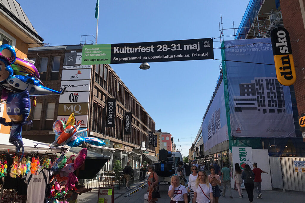 Beställ tryck på dubbelsidig banderoll från tryckeri Uppsala